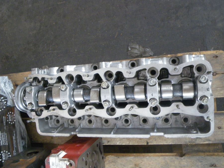cylinder head Daily 2,5TD with camshaft, refittet, Nr. 7450307